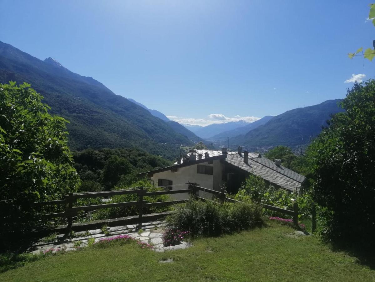 La Casa Di Martina Apartman Saint-Vincent Kültér fotó